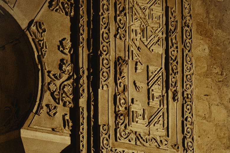 Arcos da Medina Azahara ao cair da noite